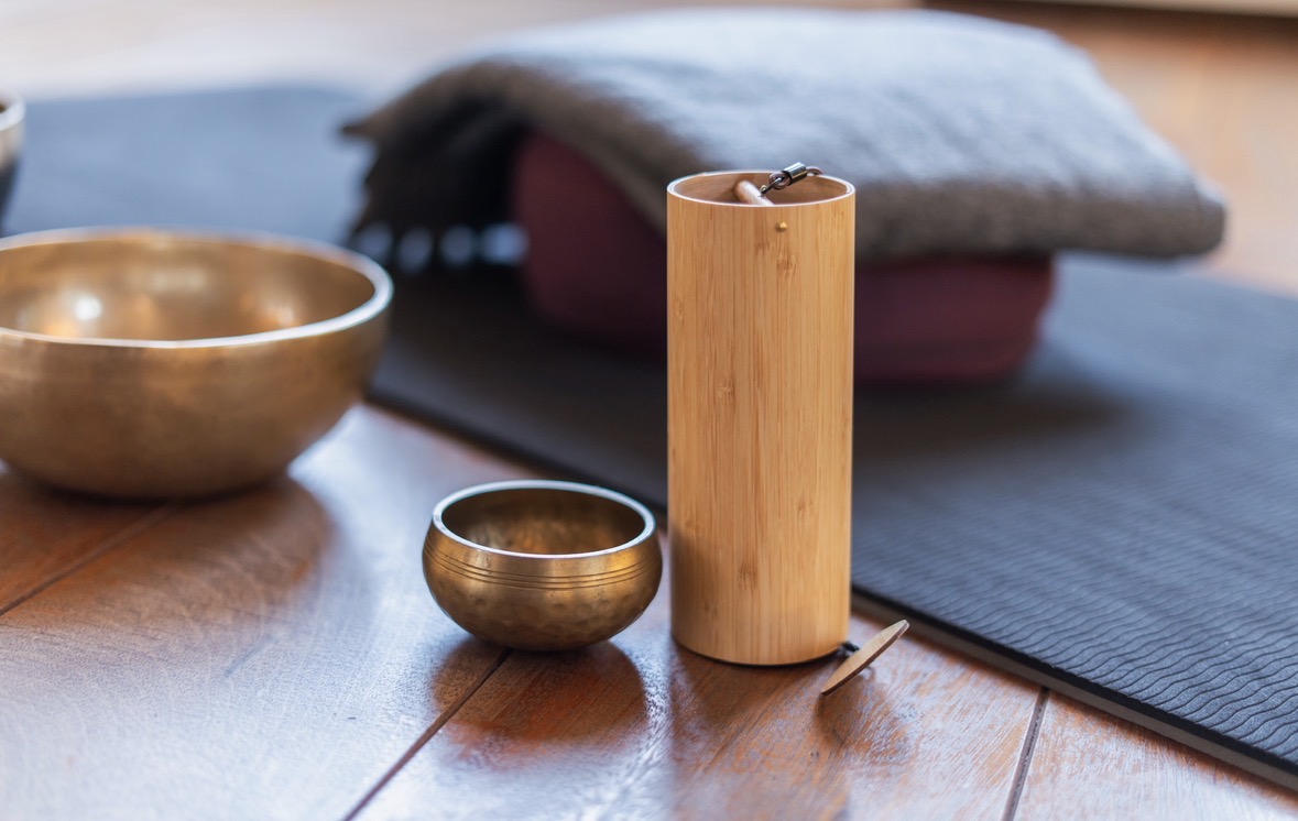 Sound healing instruments in a calm yoga space in Haarlem